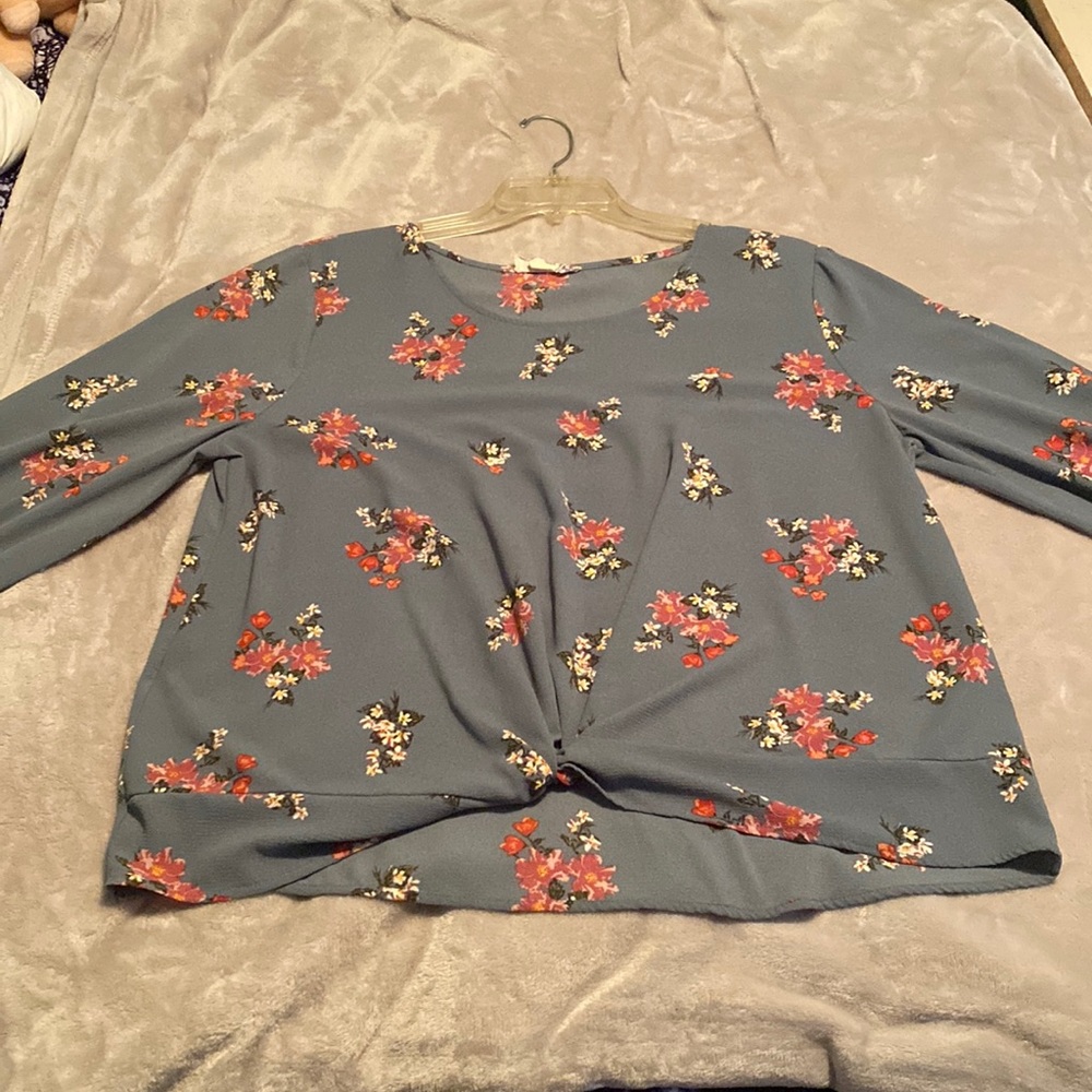 blue blouse